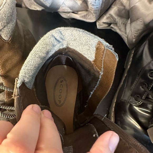 Scoop Women’s Brown and Gray Low Heel Boots Size 9 - Picture 14 of 16